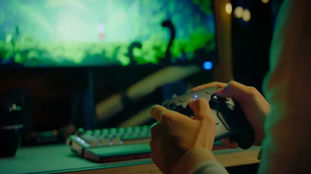 Steam Controller release looks close after unlisted video discovery